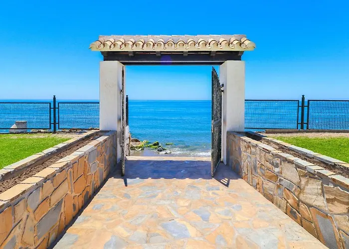 Playa Real Luxury Apartment Marbella